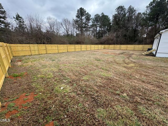 119 Fox Pond Road, Henderson, NC 27537