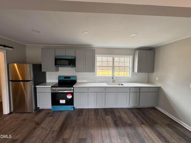 119 Fox Pond Road, Henderson, NC 27537