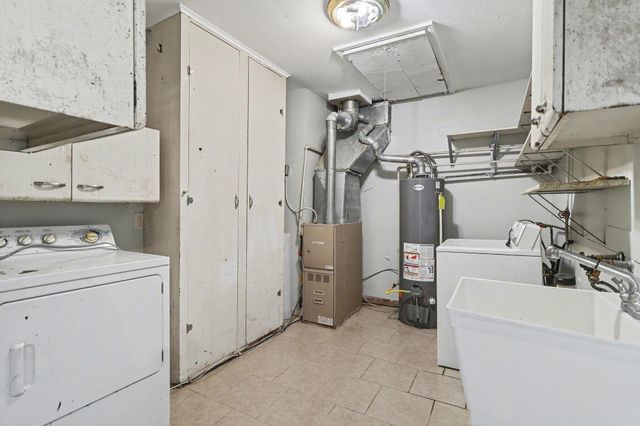 1018 Burr Oak Street, Albion City, MI 49224