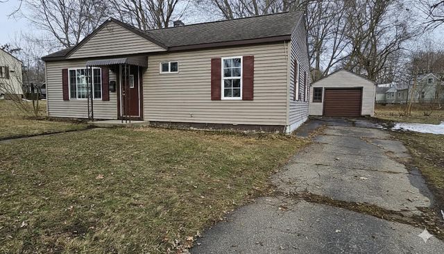 1018 Burr Oak Street, Albion City, MI 49224