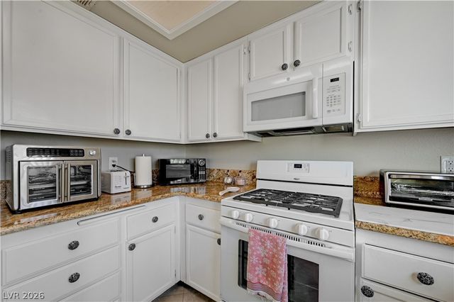 8649 Caribbean Court, Las Vegas, NV 89117