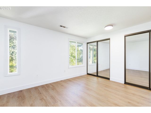 11990 Sw CORBY Dr 2, Portland, OR 97225