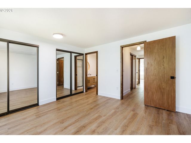 11990 Sw CORBY Dr 2, Portland, OR 97225
