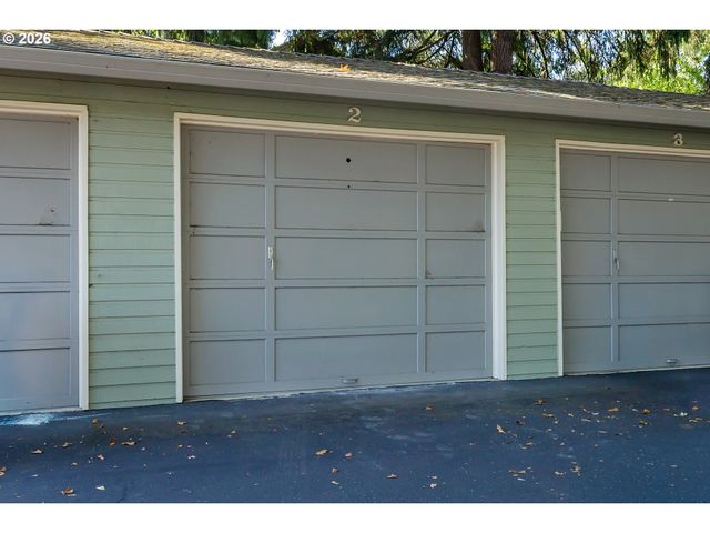 11990 Sw CORBY Dr 2, Portland, OR 97225