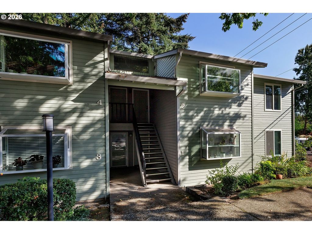 11990 Sw CORBY Dr 2, Portland, OR 97225