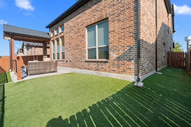 1844 Halifax Street, Roanoke, TX 76262