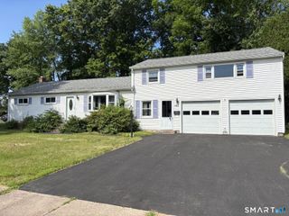 142 Janet Drive, East Hartford, CT 06118