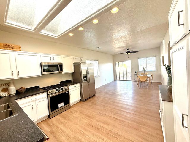 5432 Caballo Court NE, Rio Rancho, NM 87144