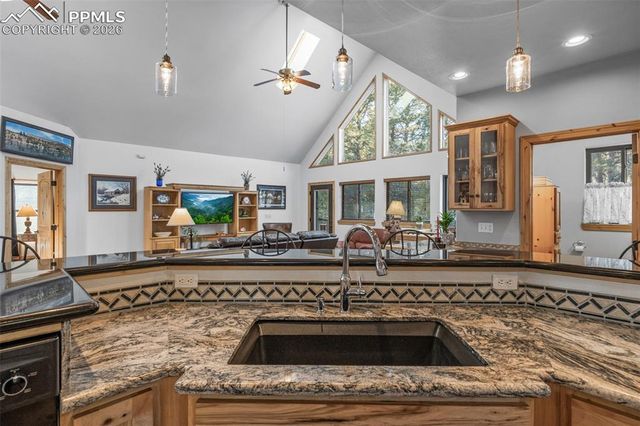 1001 E Bison Creek Trail, Divide, CO 80814