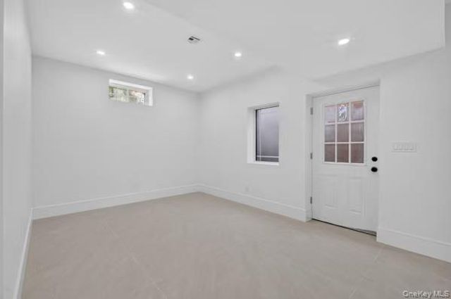 946 Cherry Lane, Garden City Park, NY 11001