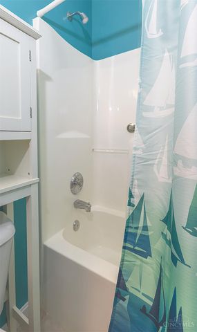 8199 Jeannes Creek Lane, West Chester, OH 45069