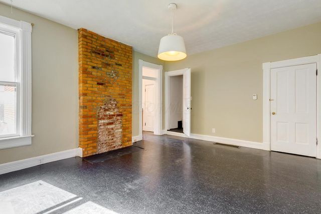 351 W 3rd Avenue, Columbus, OH 43201