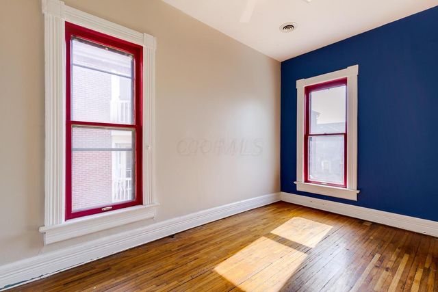 351 W 3rd Avenue, Columbus, OH 43201