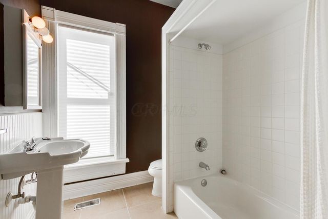 351 W 3rd Avenue, Columbus, OH 43201