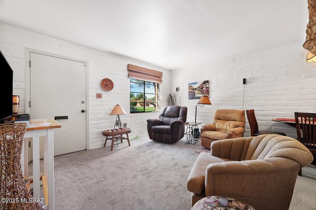 265 S Paseo Sarta, Green Valley, AZ 85614