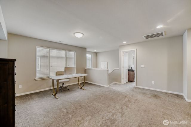 5658 S 328th Place, Auburn, WA 98001