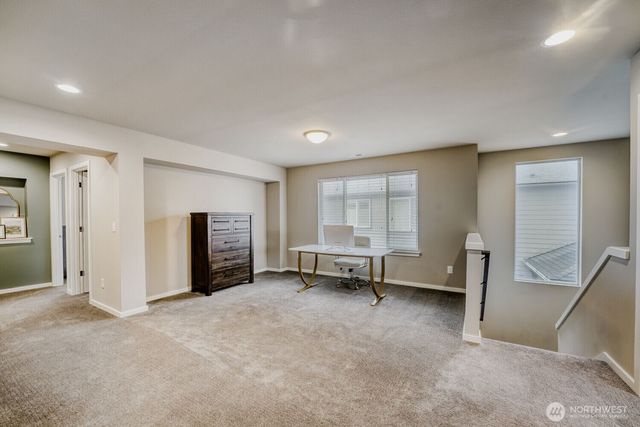 5658 S 328th Place, Auburn, WA 98001