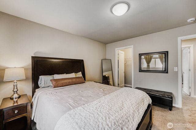 5658 S 328th Place, Auburn, WA 98001