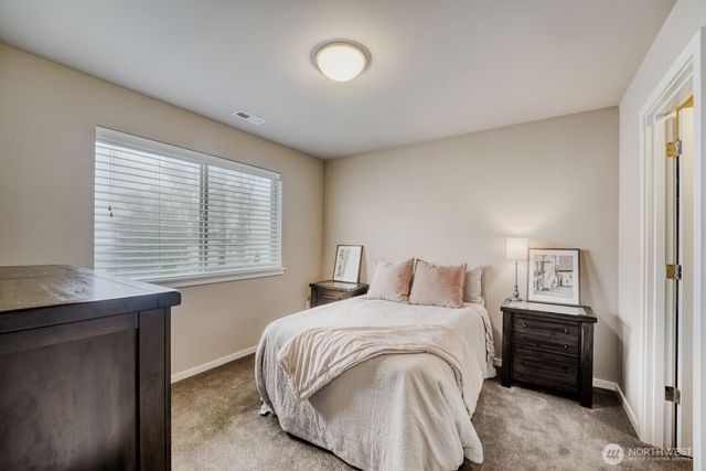 5658 S 328th Place, Auburn, WA 98001