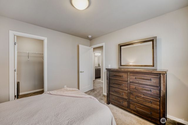 5658 S 328th Place, Auburn, WA 98001