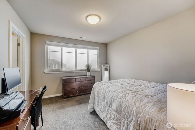 5658 S 328th Place, Auburn, WA 98001