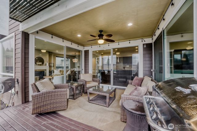 5658 S 328th Place, Auburn, WA 98001