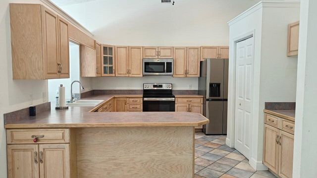 2043 SE Camilo Street, Port St. Lucie, FL 34952