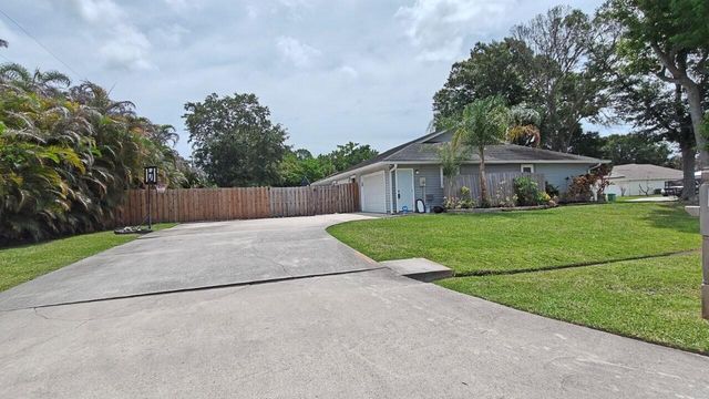 2043 SE Camilo Street, Port St. Lucie, FL 34952