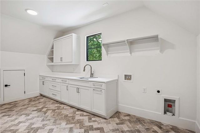 388 Londonberry Road, Sandy Springs, GA 30327