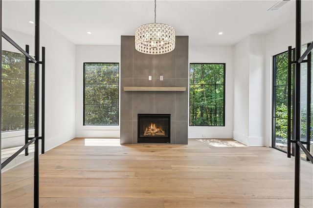 388 Londonberry Road, Sandy Springs, GA 30327