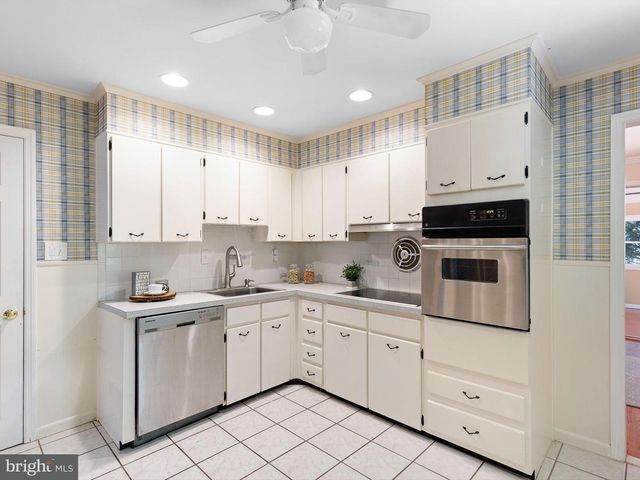 112 DANFORTH PL, Wilmington, DE 19810