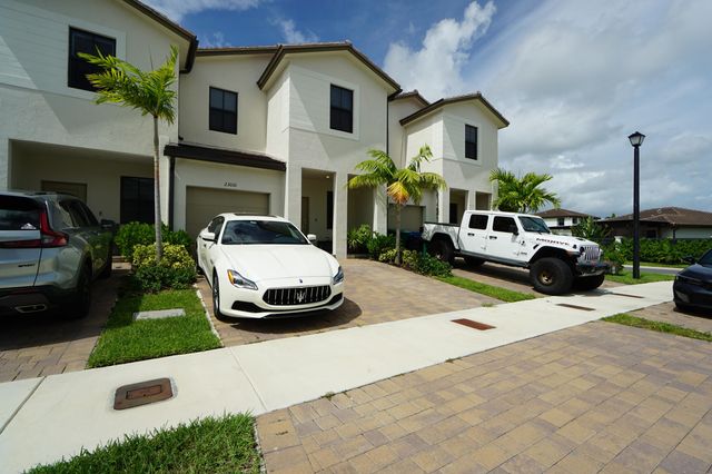 23010 SW 128th Place, Miami, FL 33170