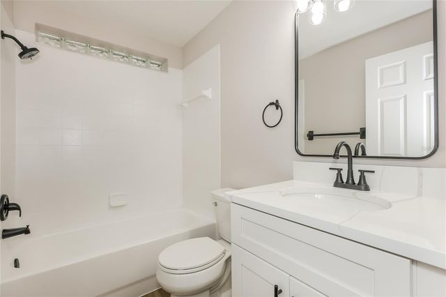 208 SUMMER SAILS DRIVE, Valrico, FL 33594