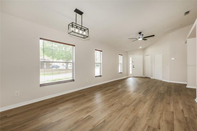 208 SUMMER SAILS DRIVE, Valrico, FL 33594