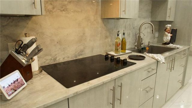 414 Ric Mar Street, Edinburg, TX 78541