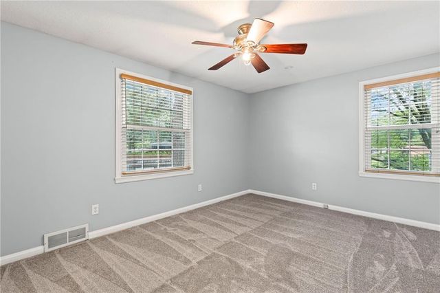 7407 Roe Avenue, Prairie Village, KS 66208