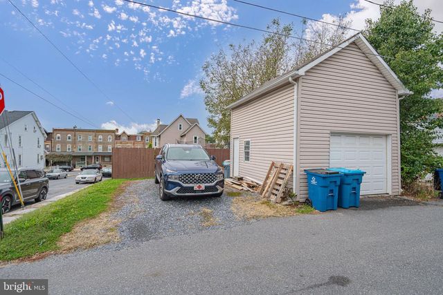 1703 MAIN ST, Northampton, PA 18067