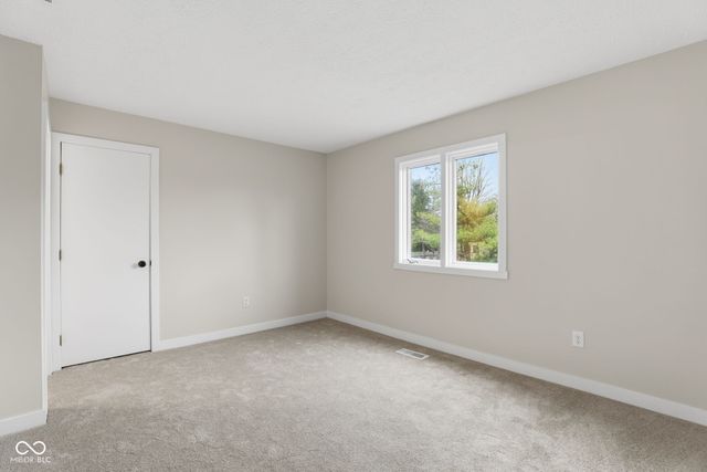 5952 Highgate Circle E, Indianapolis, IN 46250