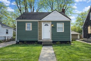 20541 Barlow Street, Detroit, MI 48205