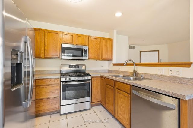 13841 S Bristlecone Drive A, Plainfield, IL 60544