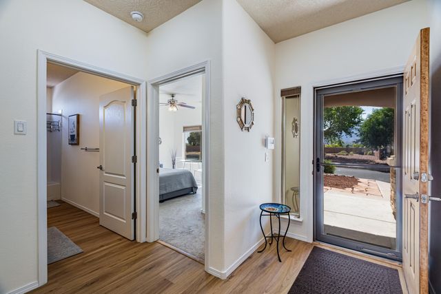 901 Prairie Zinnia Drive, Bernalillo, NM 87004