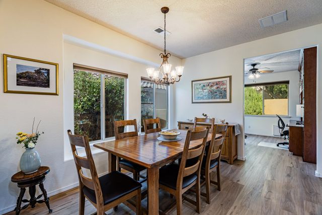 901 Prairie Zinnia Drive, Bernalillo, NM 87004