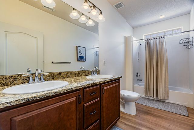901 Prairie Zinnia Drive, Bernalillo, NM 87004