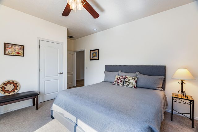 901 Prairie Zinnia Drive, Bernalillo, NM 87004