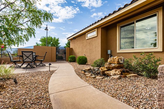 901 Prairie Zinnia Drive, Bernalillo, NM 87004