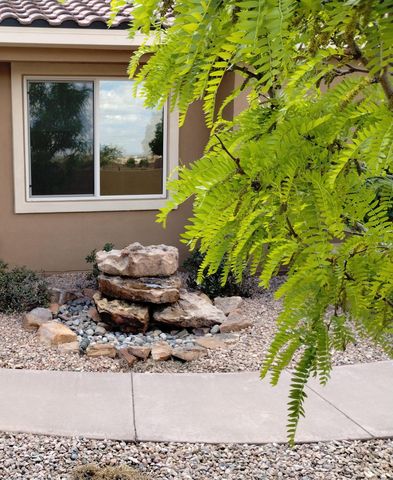 901 Prairie Zinnia Drive, Bernalillo, NM 87004