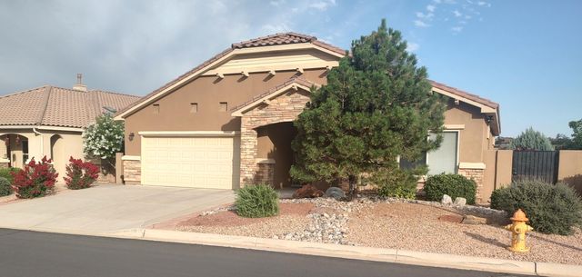 901 Prairie Zinnia Drive, Bernalillo, NM 87004