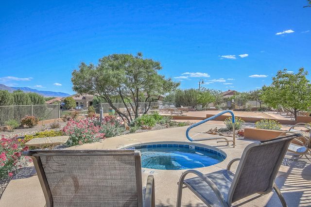 901 Prairie Zinnia Drive, Bernalillo, NM 87004