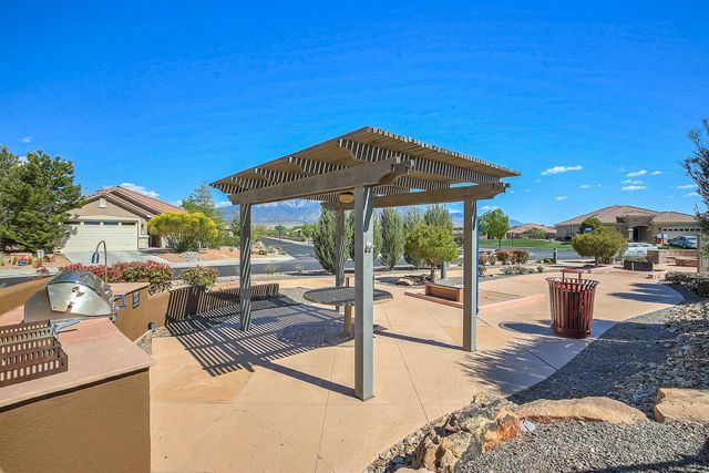 901 Prairie Zinnia Drive, Bernalillo, NM 87004