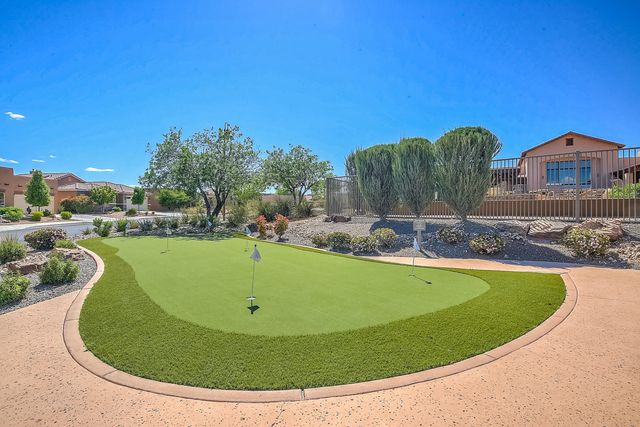 901 Prairie Zinnia Drive, Bernalillo, NM 87004